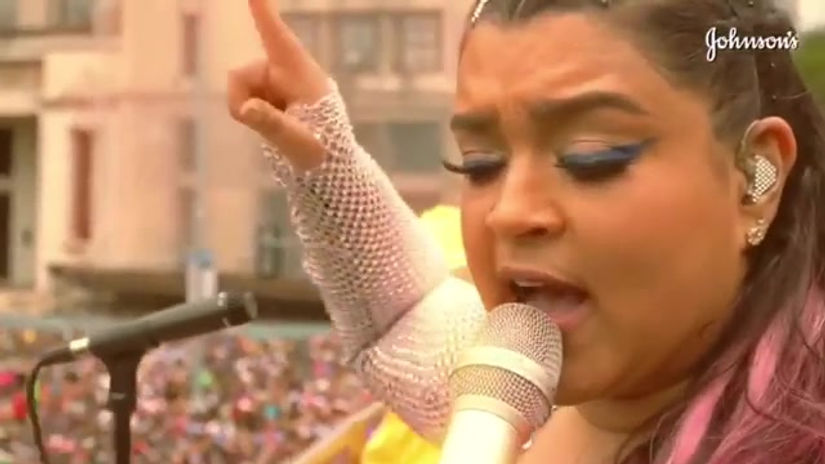 Preta Gil em “Toda mulher ilumina”